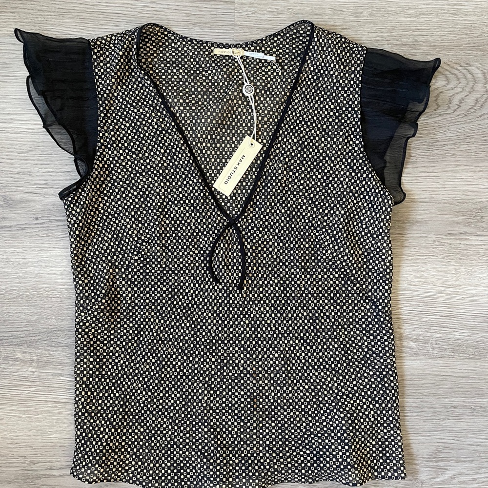 Brand New Max Studio blouse XS